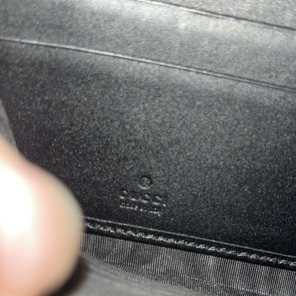 Gucci Guccissima Interlocking Leather Zip Around Wallet, Black - Picture 9 of 12
